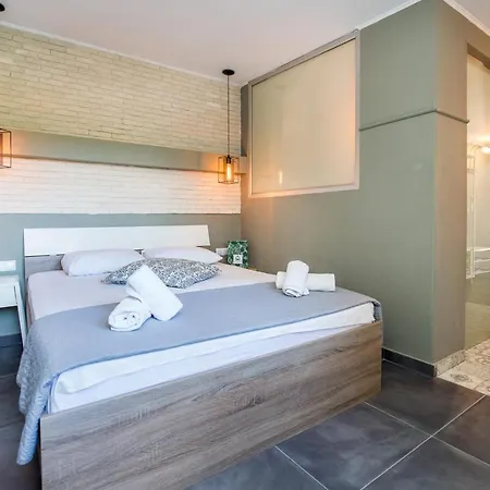 Hotel Discovery 3*